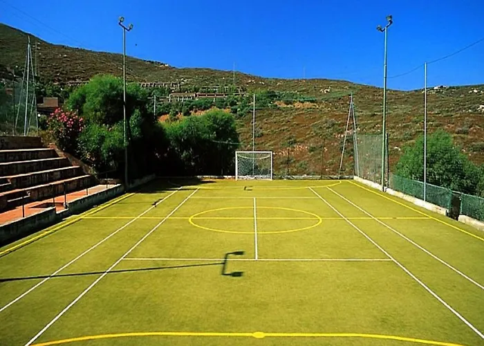 In Cugnana With Garden