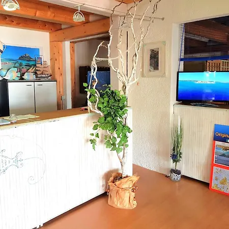 In Cugnana With Garden アパート